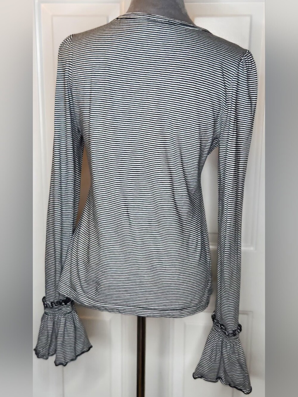ME+EM Black and White Striped Long-Sleeve Top Size 4 - Picture 3 of 6